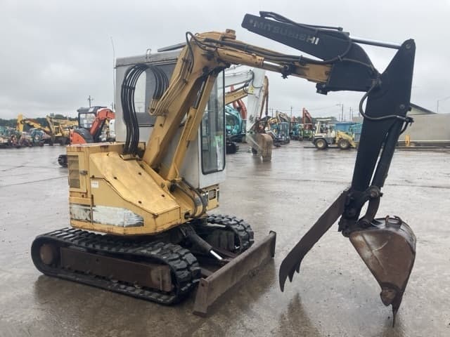 MINI EXCAVATOR — Auction (lot 8451-529)