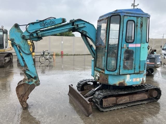 MINI EXCAVATOR — Auction (lot 8451-530)