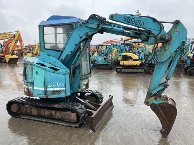 MINI EXCAVATOR — Auction (lot 8451-530)
