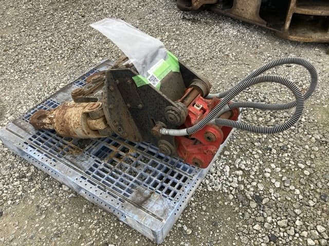 Crusher — Auction (lot 8451-53010)
