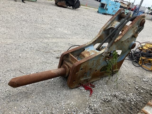 Breaker — Auction (lot 8451-53014)