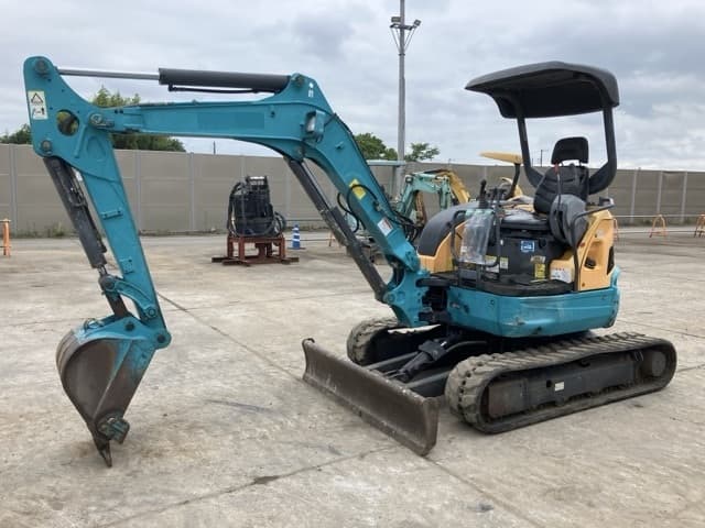 MINI EXCAVATOR — Auction (lot 8451-532)