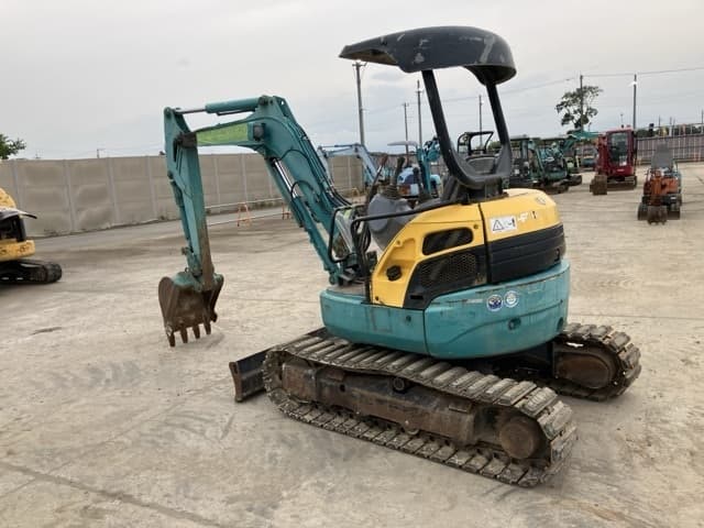 MINI EXCAVATOR — Auction (lot 8451-533)