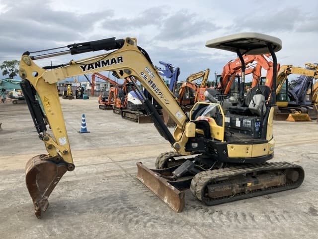 MINI EXCAVATOR — Auction (lot 8451-535)