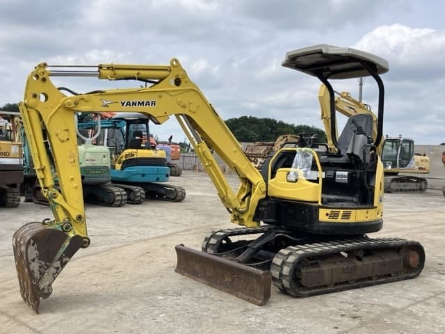 MINI EXCAVATOR — Auction (lot 8451-536)