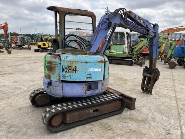 MINI EXCAVATOR — Auction (lot 8451-537)