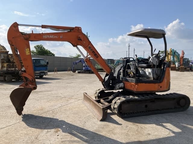 MINI EXCAVATOR — Auction (lot 8451-54)