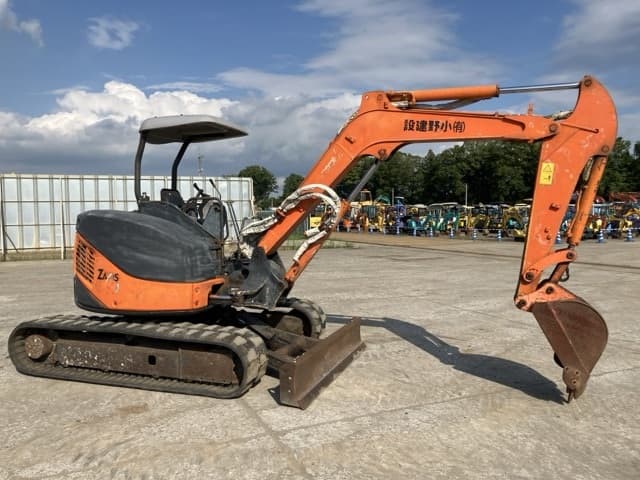 MINI EXCAVATOR — Auction (lot 8451-54)