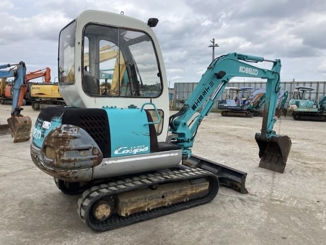 MINI EXCAVATOR — Auction (lot 8451-540)
