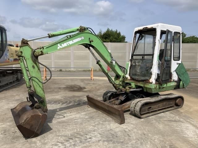MINI EXCAVATOR — Auction (lot 8451-541)
