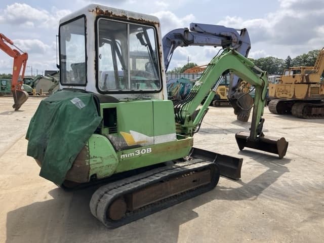 MINI EXCAVATOR — Auction (lot 8451-541)
