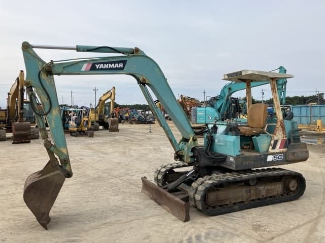 MINI EXCAVATOR — Auction (lot 8451-544)