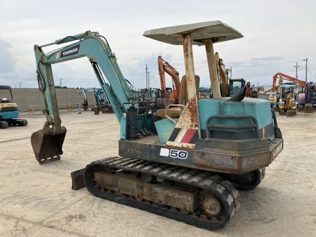 MINI EXCAVATOR — Auction (lot 8451-544)
