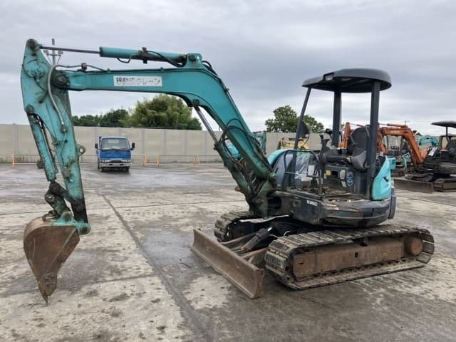 MINI EXCAVATOR — Auction (lot 8451-546)