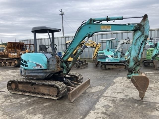 MINI EXCAVATOR — Auction (lot 8451-546)