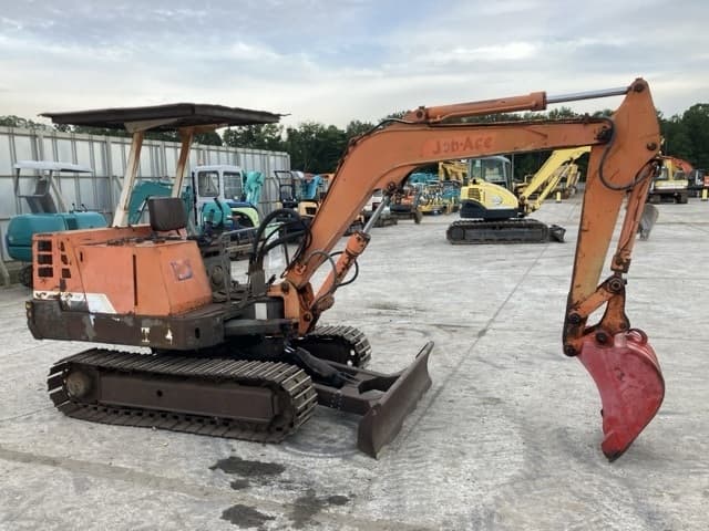 MINI EXCAVATOR — Auction (lot 8451-547)