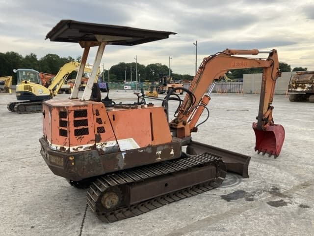 MINI EXCAVATOR — Auction (lot 8451-547)