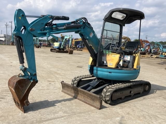 MINI EXCAVATOR — Auction (lot 8451-55)