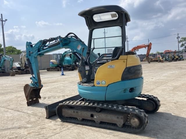 MINI EXCAVATOR — Auction (lot 8451-55)