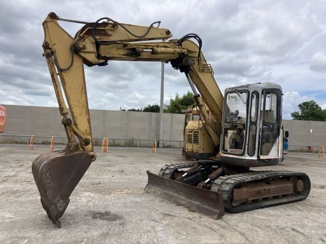 EXCAVATOR — Auction (lot 8451-551)
