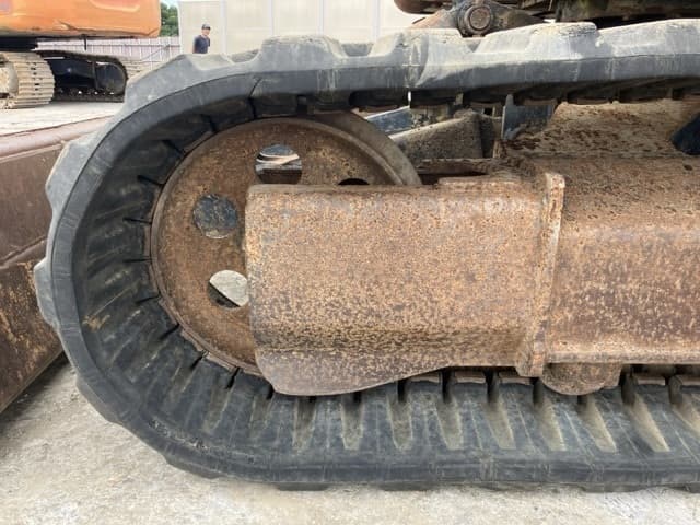 EXCAVATOR — Auction (lot 8451-551)