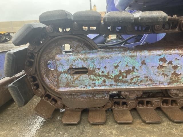 EXCAVATOR — Auction (lot 8451-555)