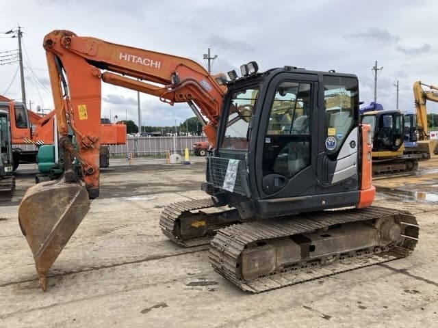 EXCAVATOR — Auction (lot 8451-557)