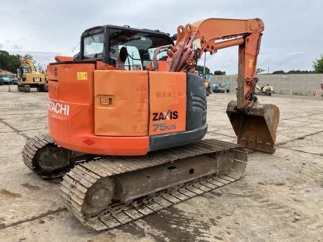 EXCAVATOR — Auction (lot 8451-557)