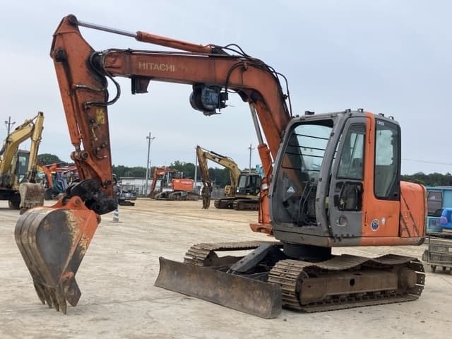 EXCAVATOR — Auction (lot 8451-558)