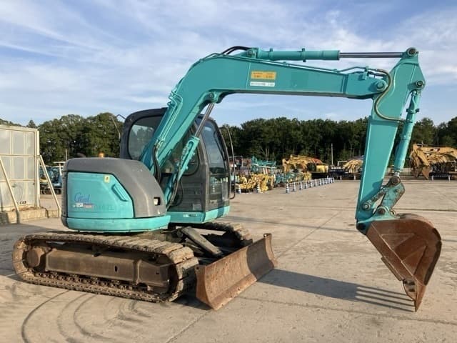 EXCAVATOR — Auction (lot 8451-560)
