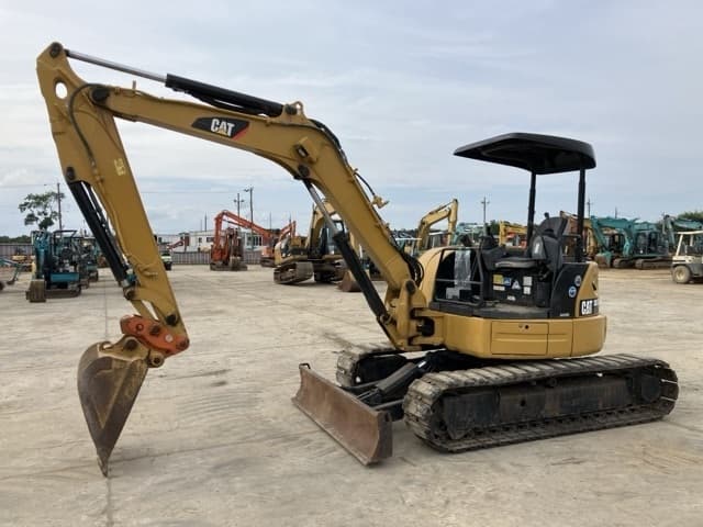 MINI EXCAVATOR — Auction (lot 8451-561)