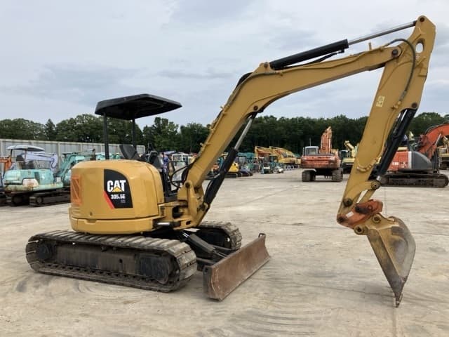 MINI EXCAVATOR — Auction (lot 8451-561)