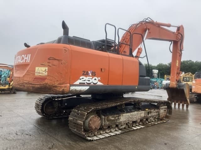 EXCAVATOR — Auction (lot 8451-562)
