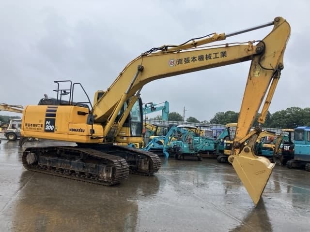 EXCAVATOR — Auction (lot 8451-563)