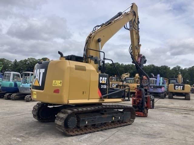 EXCAVATOR — Auction (lot 8451-565)