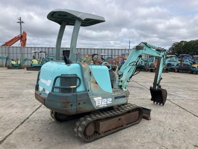 MINI EXCAVATOR — Auction (lot 8451-569)