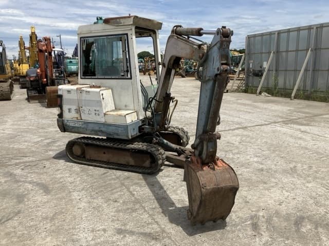 MINI EXCAVATOR — Auction (lot 8451-571)