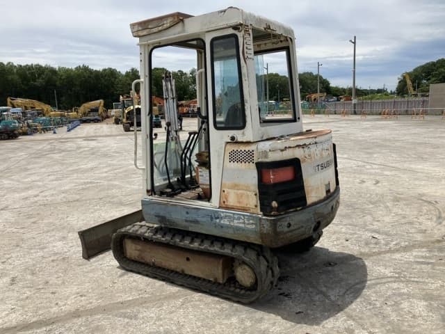 MINI EXCAVATOR — Auction (lot 8451-571)