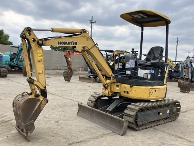 MINI EXCAVATOR — Auction (lot 8451-572)