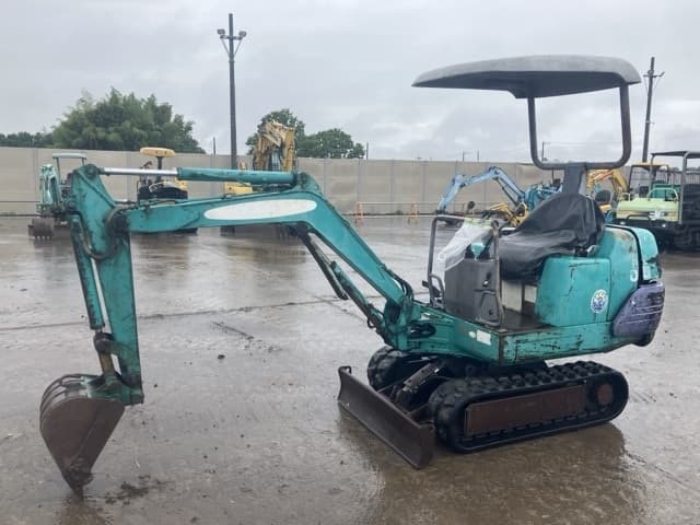 MINI EXCAVATOR — Auction (lot 8451-575)