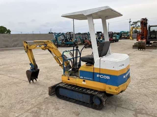MINI EXCAVATOR — Auction (lot 8451-576)