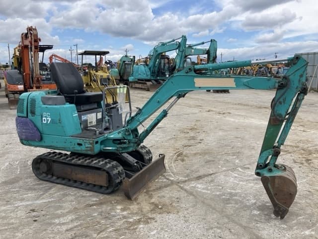 MINI EXCAVATOR — Auction (lot 8451-577)