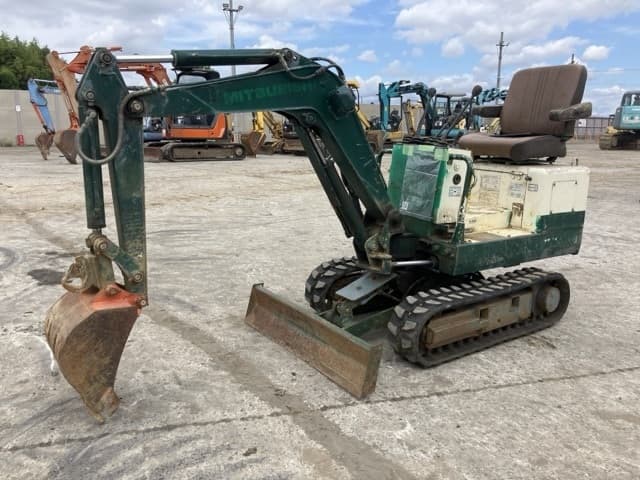 MINI EXCAVATOR — Auction (lot 8451-579)