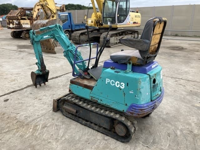 MINI EXCAVATOR — Auction (lot 8451-580)