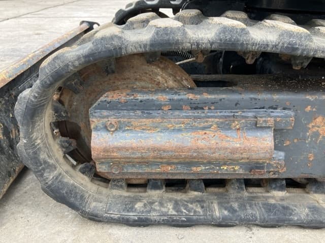 MINI EXCAVATOR — Auction (lot 8451-580)