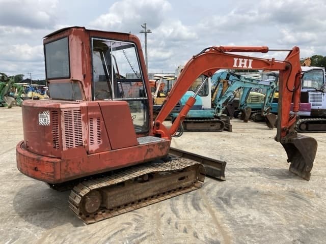 MINI EXCAVATOR — Auction (lot 8451-581)