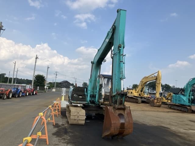 EXCAVATOR — Auction (lot 8451-59)