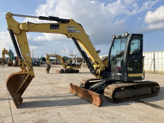 EXCAVATOR — Auction (lot 8451-64)
