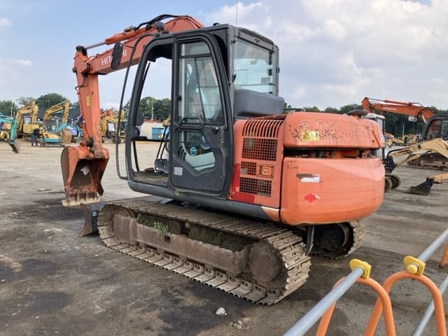 EXCAVATOR — Auction (lot 8451-66)