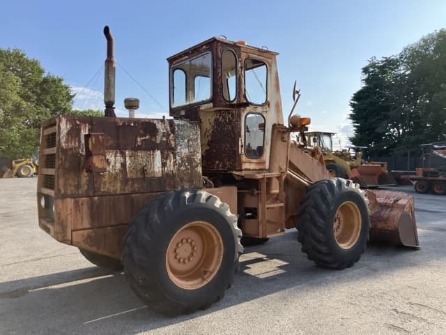 WHEEL LOADER — Auction (lot 8451-67)